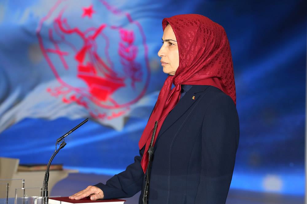 انتخاب خواهرمجاهد زهرا مریخی به‌عنوان مسئول‌اول دراجتماع‌بزرگ مجاهدین خلق ایران