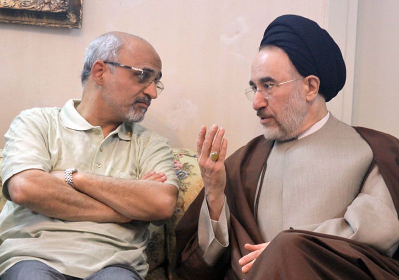 متوسل‌شدن خمینی دجال به حربه «فراربه جلو»