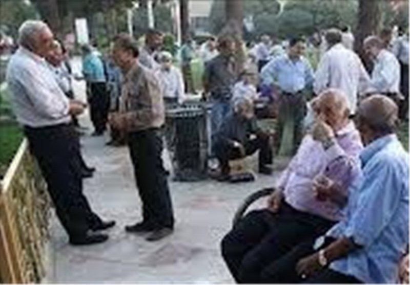 اعتصاب و تظاهرات کارگران فولاد در اهواز و ابراز خشم نسبت به امام جمعه خامنه‌ای 