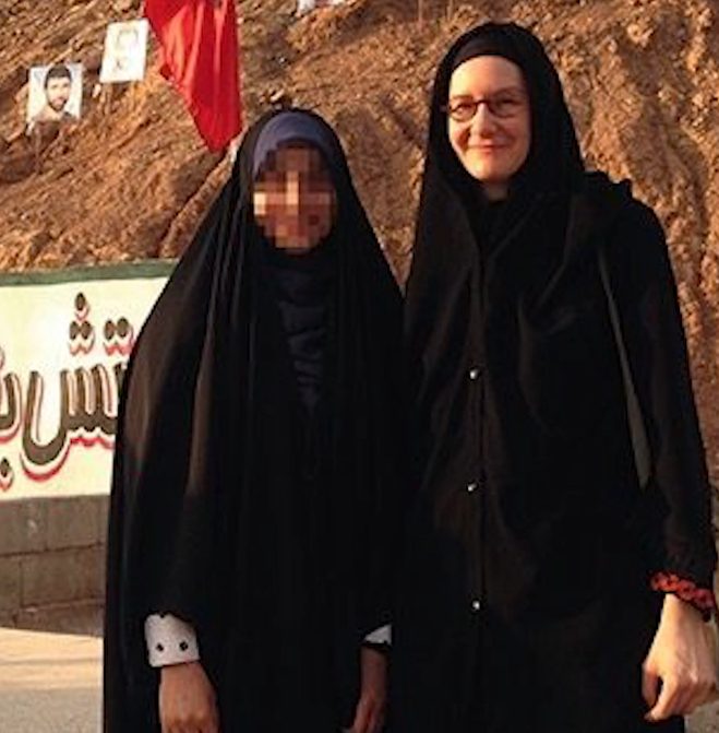 72001اشپیگل «آیینهای» که بر گٍل نشست – از بهمن بخشی0524689101112