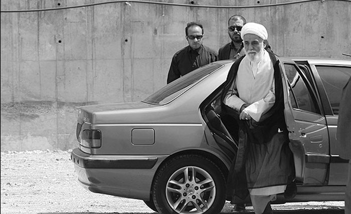 قتل‌ های زنجیره‌ ای و مقاومت ایران