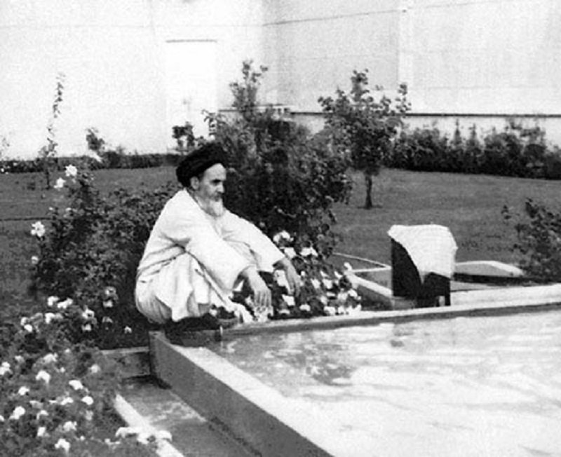 روابطخمینی بارژیمشاه آئینه ذلتوسازشکاری