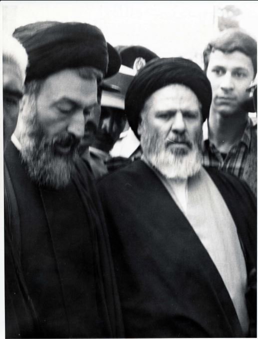 بندوبستهای خمینی درپاریس برای چنگاندازی