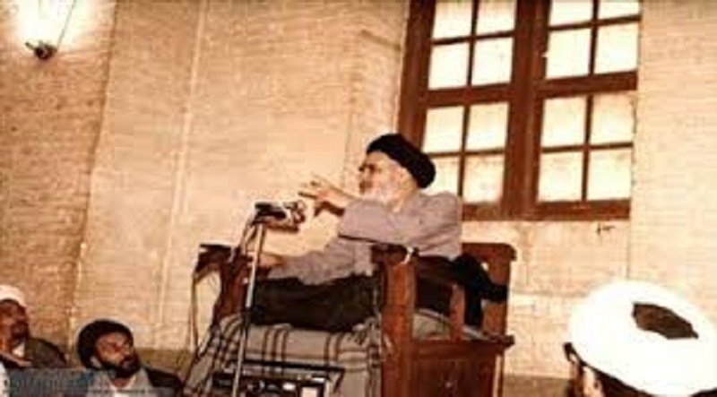 چگونه خمینی برای خود چهره ساخت؟
