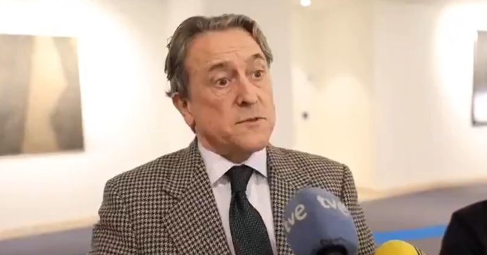 سخنرانی اینگرید بتانکور، توماس نورد، میشل دو ووکولور، لوچو مالان، تیسیر التمیمی، هرمان ترتش، اوریولا بامپوری و امینه قرایی درکنفرانس‌بین‌المللی چهلمین‌سال مقاومت‌انقلابی